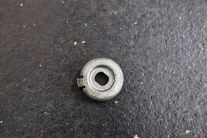 HONDA GL1000 GL1100 GOLDWING CARBURETOR LINKAGE SPRING STOPPER PLATE CAP