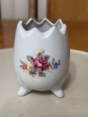 THREE LEGGED FLORAL MILK GLASS PORCELAIN  CRACKED EGG FLORAL MADE IN TAIWAN
