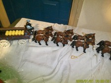 XINTAGE CAST IRON CLYDESDALE HORSE DRAWN BEER WAGON 2 MEN SOME MISSING PIECES