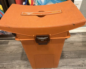 Vintage tackle box Fenwick Woodstream 9050 FishingStool with Storage Compartment