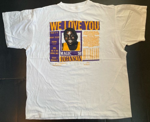 T-SHIRT MAGIC JOHNSON NBA Los Angeles Lakers vintage anni 90 (gioventù? XL) "Ti amiamo" - Foto 1 di 4