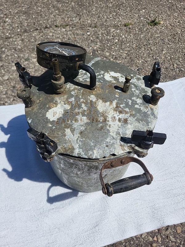 #??  10 Vintage National Pressure Cooker / Canner Size Unknown  Parts Only 