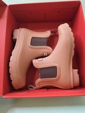 Hunter Women's Original Chelsea Boot Size US 7 In Rough Pink