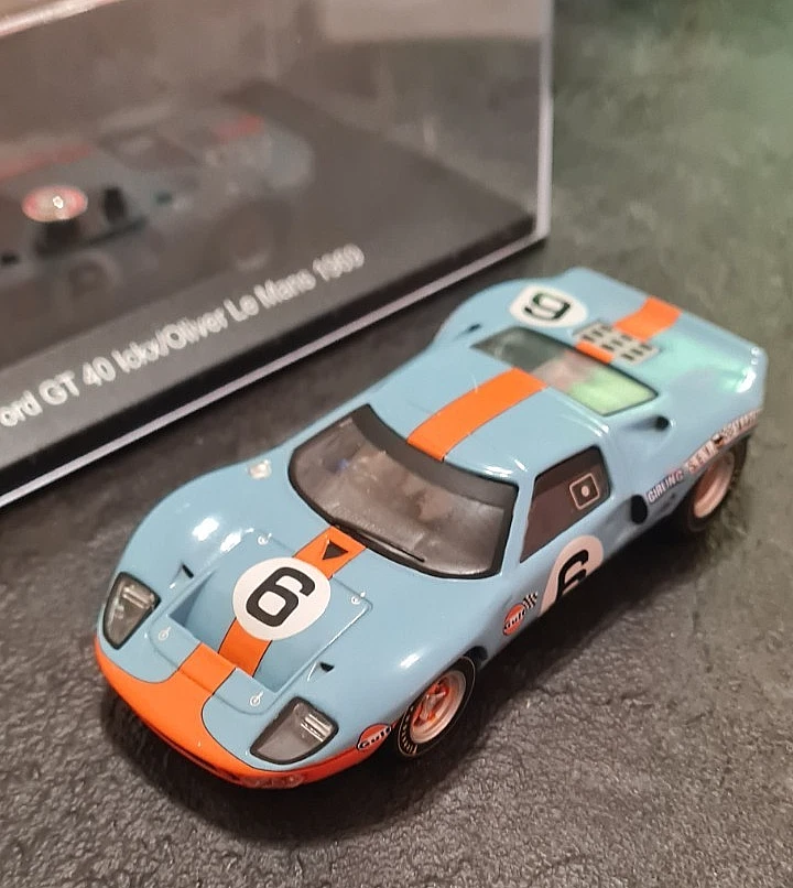 Modellino Le Mans 1:43 Ford Gt40 MK1 1969 Ickx, Oliver  WHITEBOX con pilota - Immagine 2 di 4