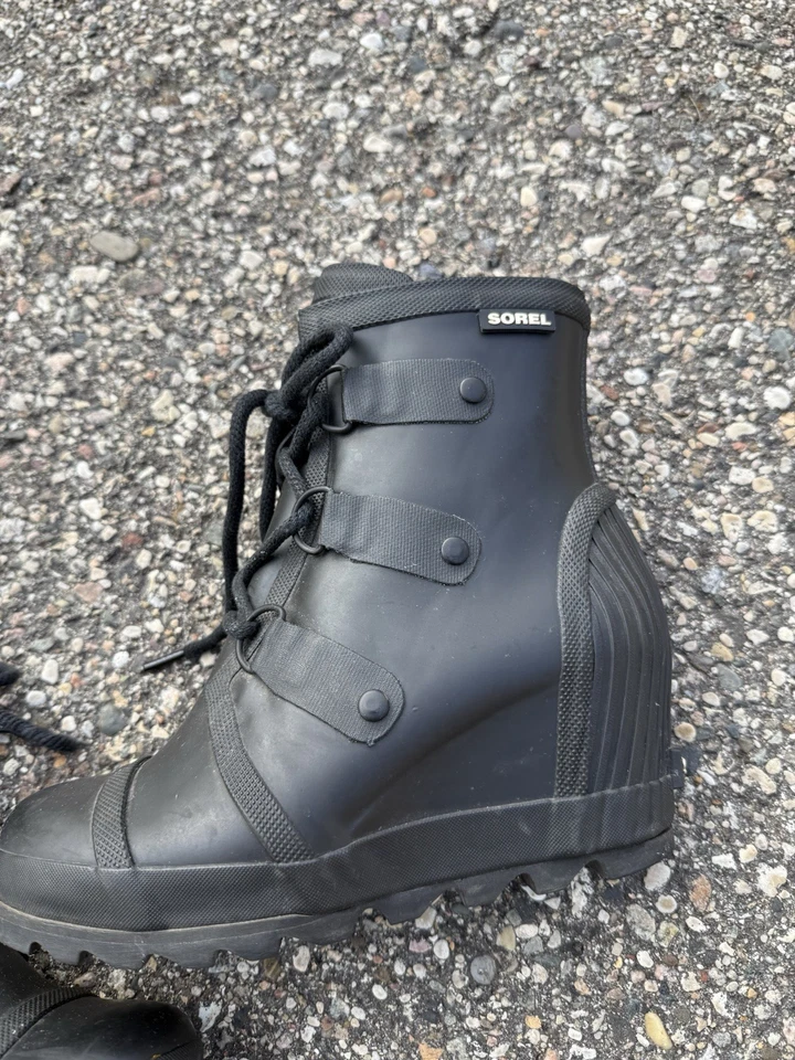 Sorel Joan of Arctic Wedge II Rubber Boots  Black Size 7  Waterproof Lace Wedge - Image 4 of 4