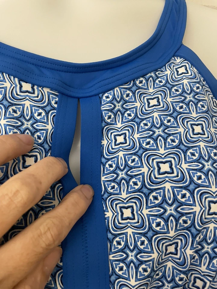 Lands’ End Blue White Floral High Neck Modest Tankini Swimsuit Top 18W DD Resort - Image 4 of 4