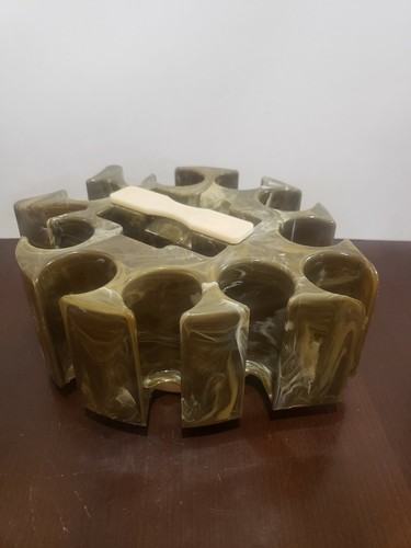 Vintage green Spade Shaped Bakelite Poker Caddy w/ chips Plus bonus Extras!! - Picture 4 of 12