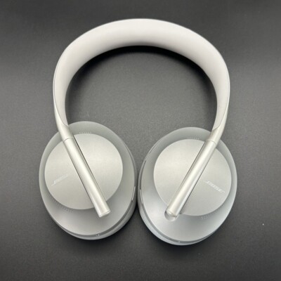 Bose Headphones 700 Wireless Noise Cancelling Bluetooth Over-Ear Headsets-Silver