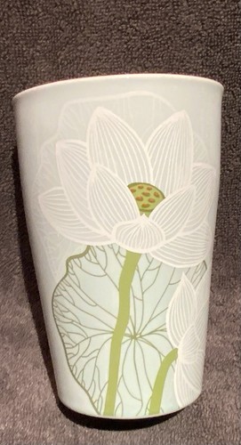 Teaforte Green Lotus Tea 12 oz. Tazza con infusore e coperchio per tè macerato - Foto 1 di 13