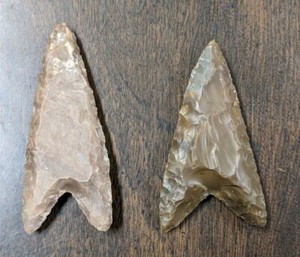 Authentic Lot (2) Large Rare Sahara Neolithic Algerian Arrowheads NW Africa