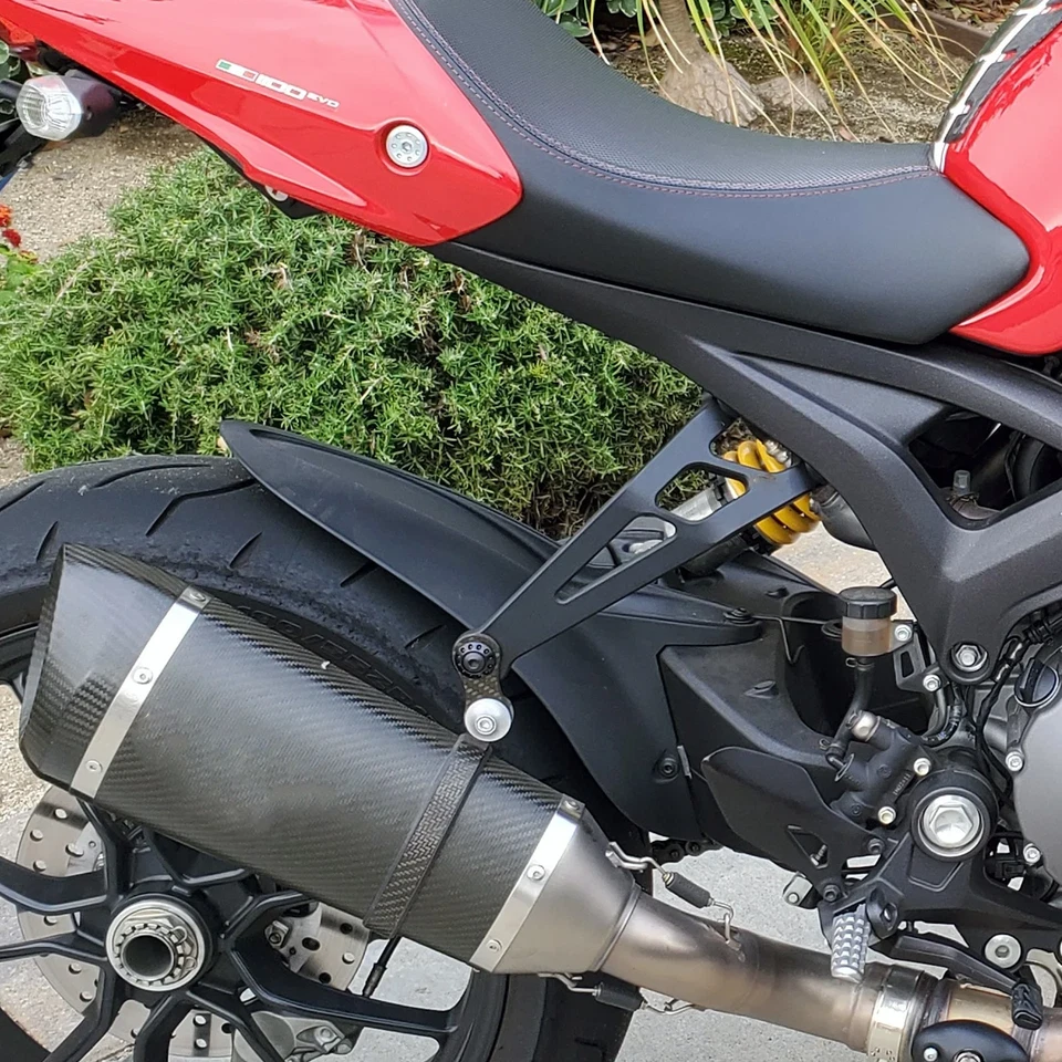 Guardabarros trasero abrazador de rueda para Ducati Hypermotard, Hyperstrada, Monster Foto 2 de 4