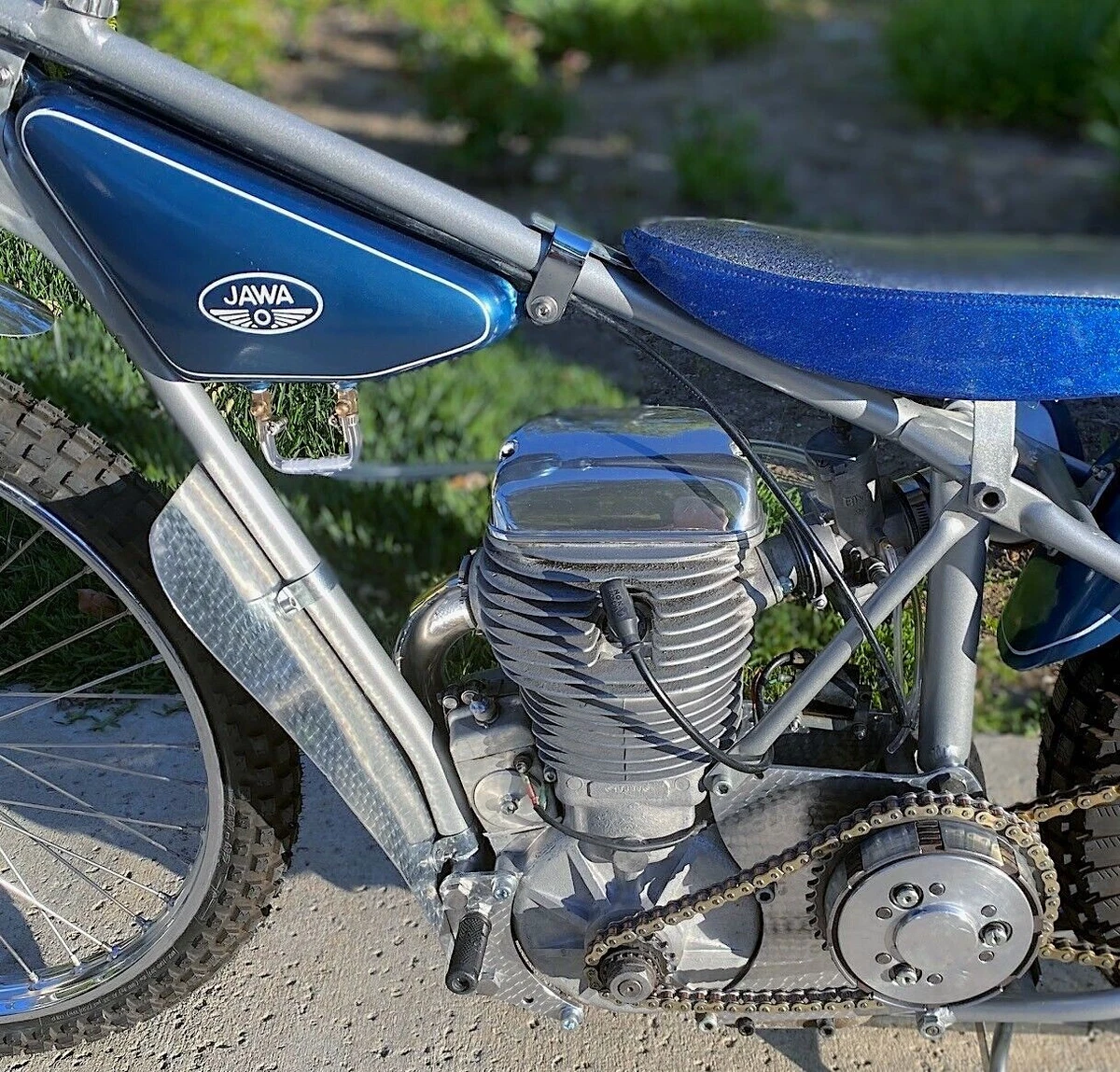 Jawa Model 890 Speedway - engine left