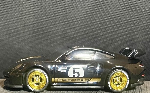 Hot Wheels Porsche 911 GT3 Nera 2025 #74 Race Day - Serie Exotics Scala 1:64