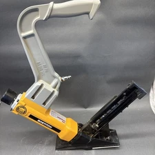 Bostitch 1.5 - 2 inch Flooring Pneumatic Stapler 9R209352