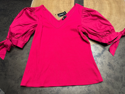 #ad NWT EXPRESS RIBBED V NECK WOMENS L TOP PUFF SLEEVES COQUETTE ROMANTIC $19.99