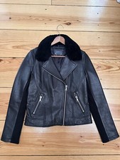 Nueva CHAQUETA DE MOTOCICLISMO UGG ANDEE CUERO NEGRO CUELLO PIEL DE OVEJA TALLA M Orig $799