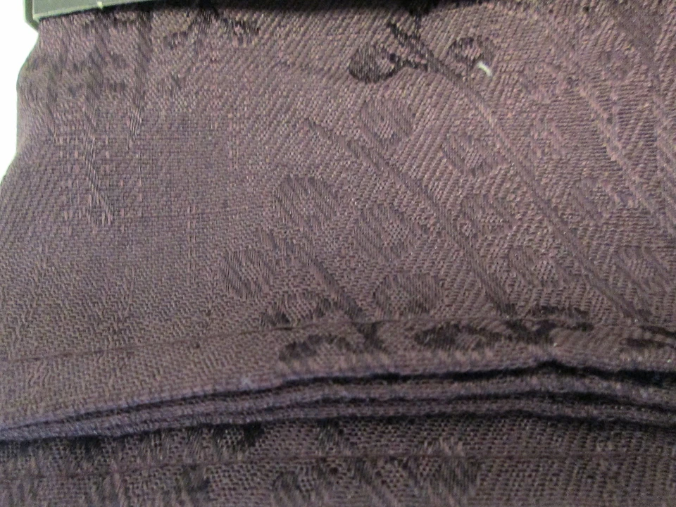 Servilletas moradas/de uva de Cuisinart, paquete de 4 a prueba de derrames, nuevas en paquete Foto 3 de 3