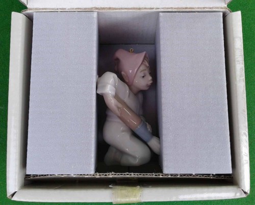 LLADRO “MINI ELF” CHRISTMAS DECORATION - BOXED - 5938. - Picture 10 of 12