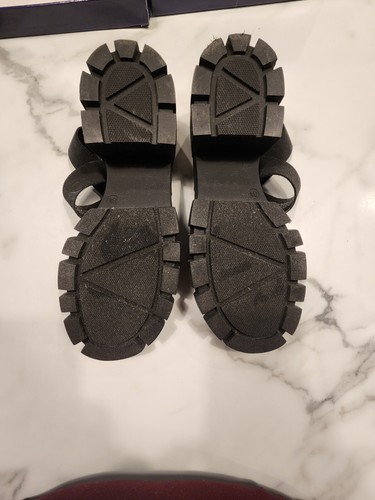 Madden Girl Size 8.5 Women's Sandals HARLY Chunky Heel Black Shoes NIB - Picture 5 of 7