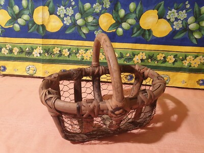 Ancien petit Panier d'enfant en paille avec décor en raphia petit canard 18cm