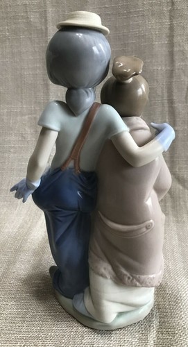 LLADRO #7686 PALS FOREVER Porcelain Figurine Original Box Retired 2000 LCS - Picture 4 of 11
