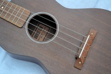 Ukelele - ARTIST LTD 3525
