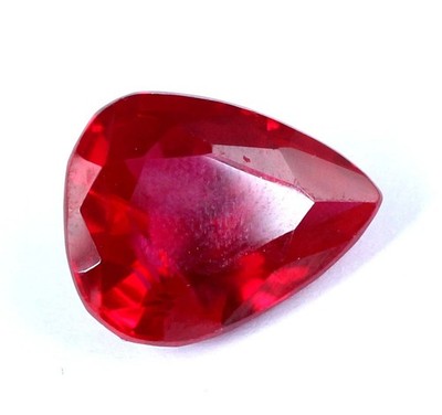 Lose Edelstein Natur 13,50 Ct Birnen Rot Rubin AGI Zertifiziert T23571