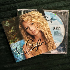 Taylor Swift Signed 2006 Debut CD Original Ly...