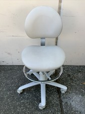 Brewer Design Dental Assistant Chairs Stools 3335BFR Seat