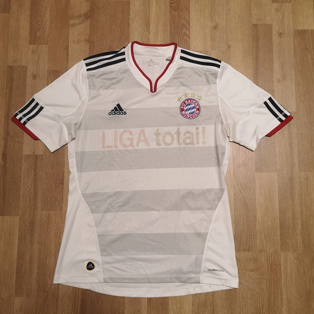 Vintage 2010/11 FC Bayern München FCB Trikot Größe: M Fußball Streatwear Adidas