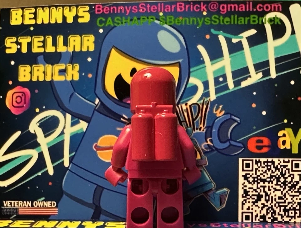 LEGO Classic Spaceman Violet Red W Custom Space Helmet  & Air Tank - Image 2 of 4