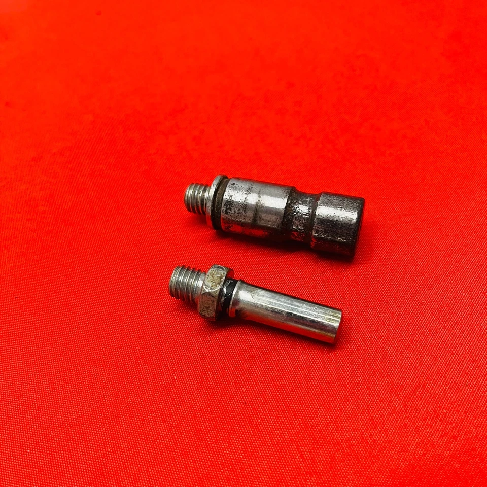 Pernos de montaje de pinza de freno delantera CR85 genuinos OEM HONDA CR 80 85 R B (1996-2008) Foto 3 de 4