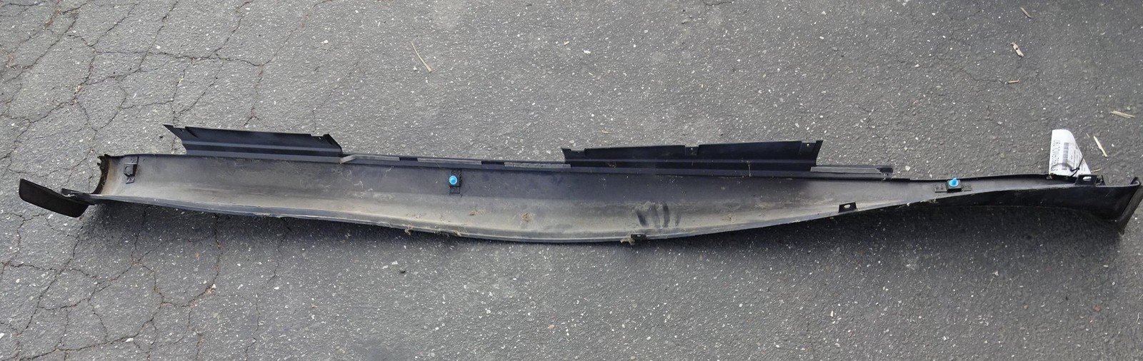 Maserati  Quattroporte Right Passenger Rocker Panel Lateral Shield 980139350