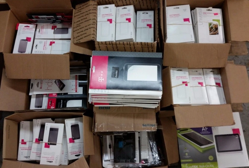 Brand New Screen Protectors - Assorted, WHOLESALE Lot of 1000 - Free Shipping - Image 2 of 4