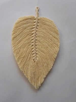 Makramee Wandbehang Feder Blatt Wohndeko Geschenk, Baumwollkordel, gelb 27×16 cm.