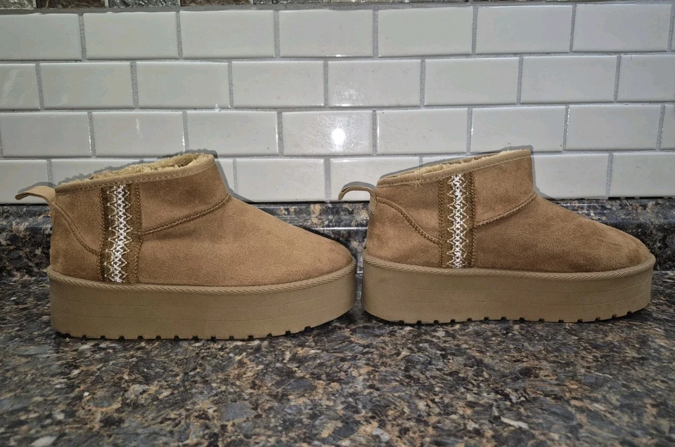 US Sports Girls Winter Boots (Fakie Uggs) Fur Brown Girls (Size: 6) Snow Boots - Image 2 of 4