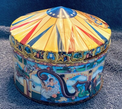 Vintage 1996 Hershey Park 1919 Carrousel Hometown Series Canister