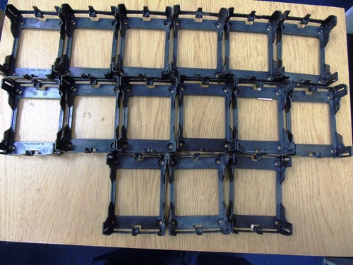 Lote de 15 - Soporte de retención disipador térmico CPU Dell Dimension 2400 3000 170L - 5Y747 - Imagen 3 de 5