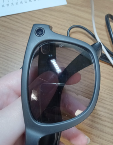 Gafas inteligentes polarizadas Ray-Ban Meta Wayfarer AI (RW4008, negras) - Función completa - Imagen 4 de 11