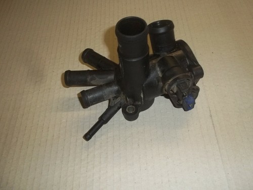 VW Polo 86C Wasserflansch Zylinderkopf inklusive der E-Einsätze