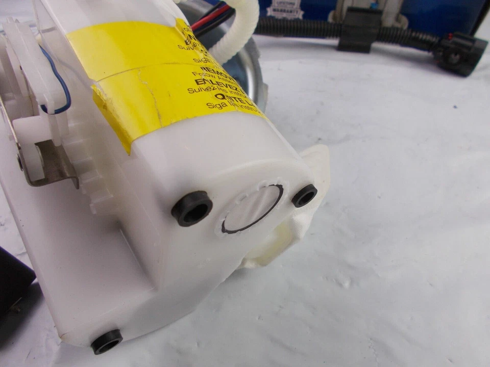 Conjunto de módulo de bomba de combustible CARQUEST M2496126 se adapta; Ford Focus 03-04' Foto 4 de 4