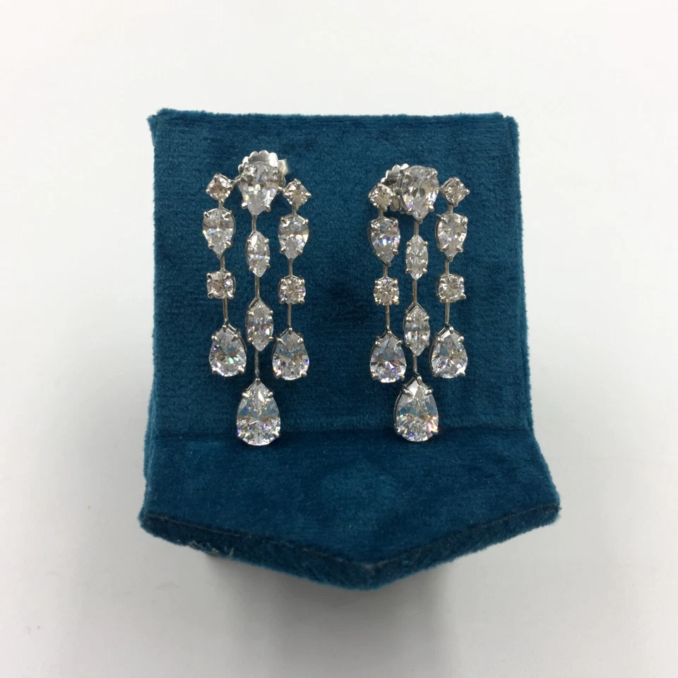 Pendientes colgantes colgantes de lujo de zafiro brillante simulado blanco en plata 935 para mujer Foto 4 de 4