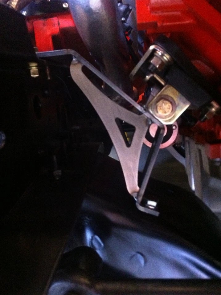 Camioneta Chevy C10 GMC 1963-72 bloque pequeño V8 soportes de chapa metálica Foto 3 de 4