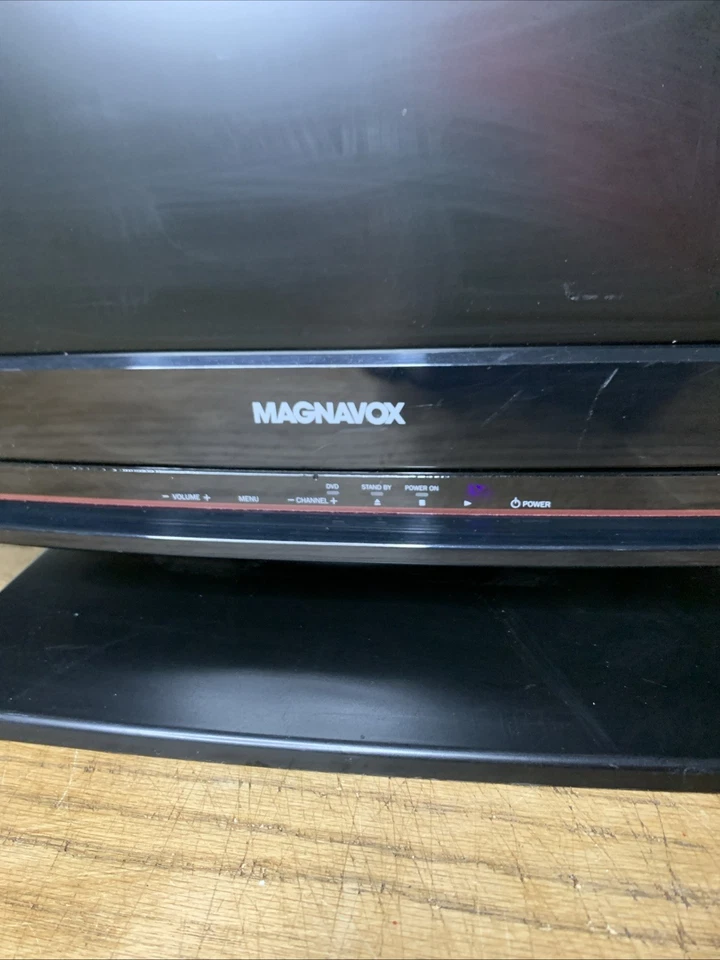 Magnavox LCD HD TV Built-In DVD Player HDMI 19MD350B/F7 720p  NO Remote Tested - Image 2 of 4