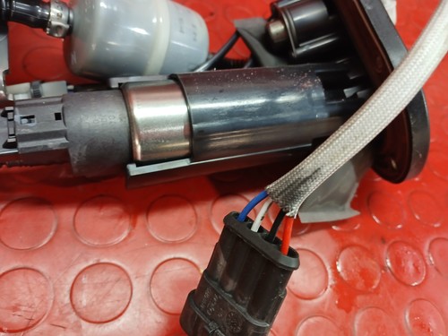 POMPA GALLEGGIANTE BENZINA CARBURANTE APRILIA RS 660 RS660 2020 2025 VEDI FOTO - Afbeelding 3 van 15
