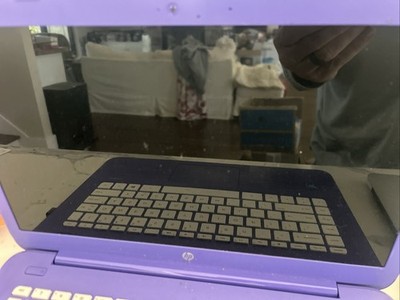 HP Stream Laptop 14-ax0xx with Intel Celeron Processor w/charger