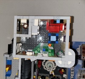 Lego Creator: Assembly Square (10255) 4002 Pcs. Generic Bricks. **Please Read!**