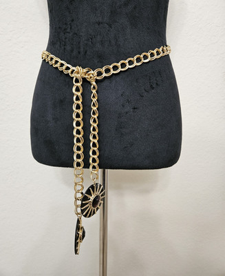 Lariat versatile necklace can be used as a belt