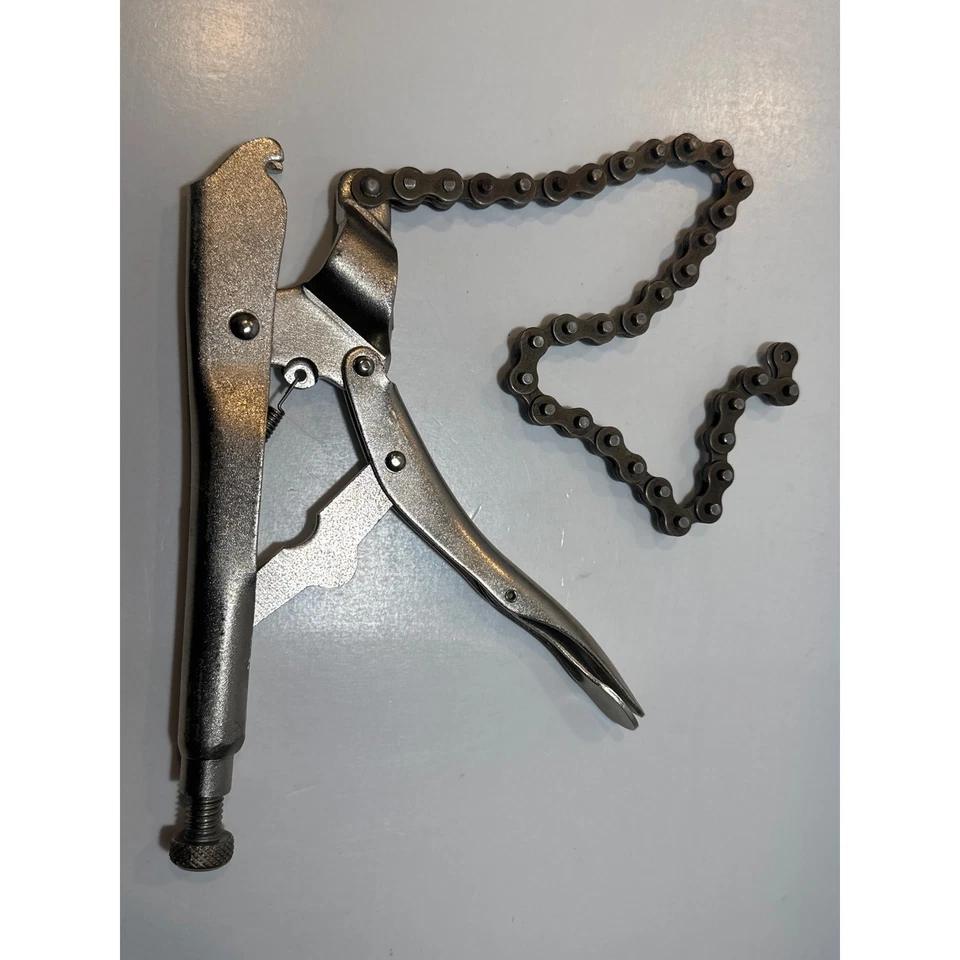 Llave de cadena de bloqueo con agarre de tornillo de colección - 19 pulgadas - "Herramienta de mano útil del mundo" con caja Foto 3 de 4