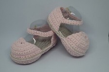 Sandali espadrillas neonato, uncinetto, rosa chiaro e beige, cinturino. Nuovo.